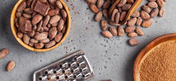 Kakao: właściwości, przeciwwskazania. Czy surowe kakao jest zdrowe?